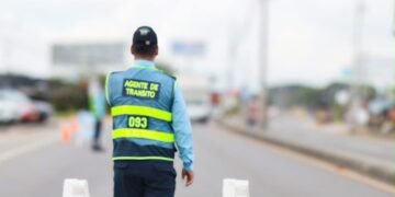 Hasta cerca del mediodía de este domingo habrá cierre temporal de la vía al Aeropuerto por ’Atope Triatlón 2.0’