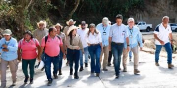 Alcaldía de Ibagué reporta 80% de avance en obra de placa huella en zona rural