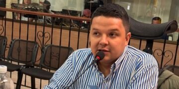 Concejal Camilo Acevedo respalda proyecto de reorganización administrativa de Ibagué, donde se crearán 50 nuevos cargos