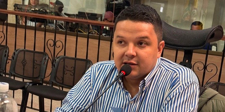 Concejal Camilo Acevedo respalda proyecto de reorganización administrativa de Ibagué, donde se crearán 50 nuevos cargos
