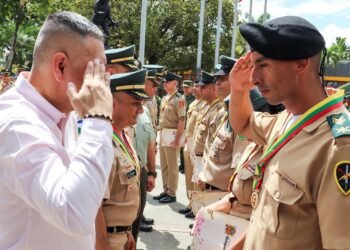 Alcaldía de Ibagué condecoró con la Orden Manuel Murillo Toro a soldados profesionales del Ejército Nacional