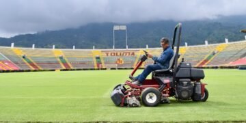 Listo el Estadio Manuel Murillo Toro para el partido entre Deportes Tolima e Independiente del Valle de Ecuador