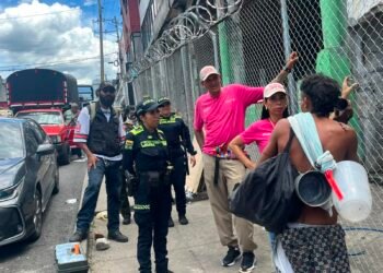 Alcaldía inició acompañamiento social previo a la intervención en los predios de la 19