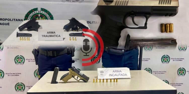 ¡Cuatro armas menos en las calles de Ibagué! Policía incautó pistolas traumáticas y una de fuego