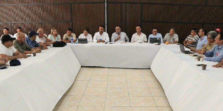 Se prepara plan de choque para atender a más de 22.000 cabezas de ganado afectadas por los incendios