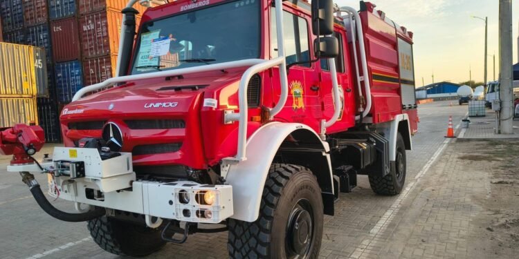 Presidente De La Espriella destrabó llegada de la Unimog para apoyar atención de incendios forestales