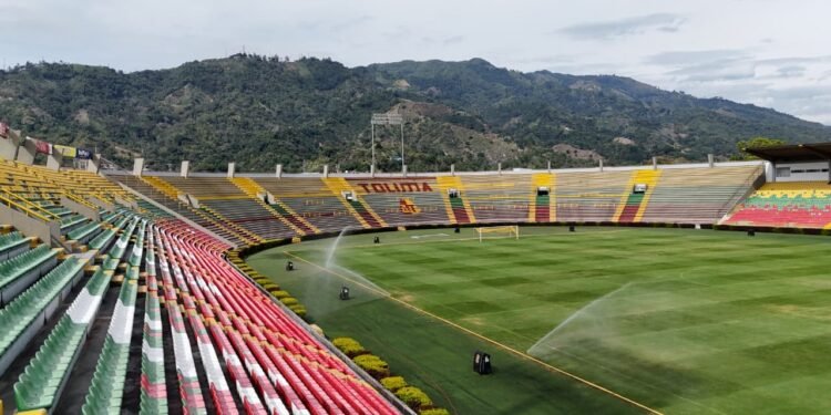 La “Hoguera” esta lista para encender la fiesta del fútbol