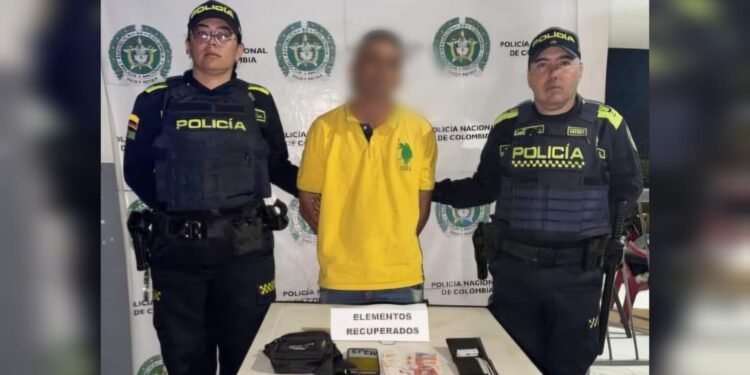 ¡Vecinos se cansaron de la delincuencia! Retuvieron a alias “Pelos” tras presunto raponazo en La Gaviota