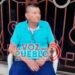 Propietario se encadena frente a Logalarza y denuncia trabas para poner a trabajar su vehículo