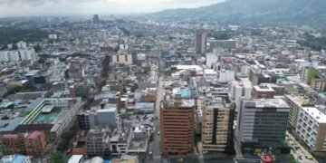 Desempleo juvenil e informalidad laboral bajaron en Ibagué entre mayo y julio de 2026 