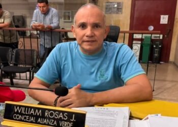 William Rosas plantea qué pasará con el lote destinado al Hospital Materno Infantil