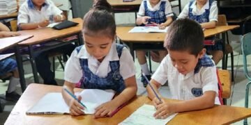 Estudiantes de colegios oficiales este martes 11 de agosto recibirán clases virtuales