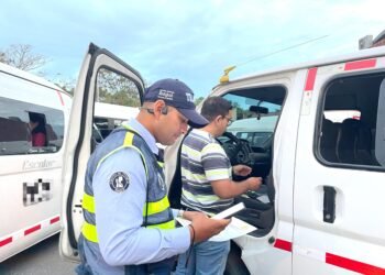Autoridades impusieron 15 comparendos durante operativos al transporte escolar en Ibagué