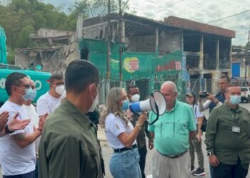 Con la demolición inicia la renovación urbana de la plaza de la 21 en Ibagué