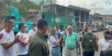 Con la demolición inicia la renovación urbana de la plaza de la 21 en Ibagué