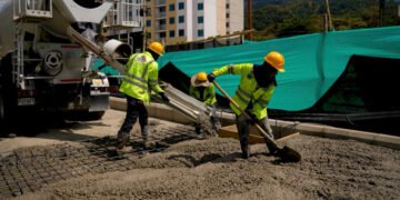450 metros cuadrados ya fueron pavimentados en la vía a El Salado
