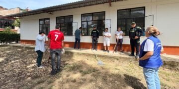Salón comunal de la Comuna Ocho fue recuperado con jornada de embellecimiento