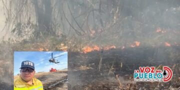 Seis días lleva ardiendo el Cerro Las Mercedes y bomberos advierten: “Esto es un simulacro de lo que viene”