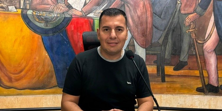 Víctor Ortiz dice que proyecto del Hospital Materno Infantil debe corregirse antes de volver al Concejo