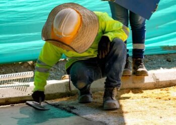 Lote uno de la vía del Salado avanza con 400 metros lineales de pavimento