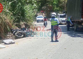 Brutal choque en Galarza: motociclista quedó gravemente herido tras estrellarse contra un camión