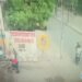 Retiró dinero y minutos después le robaron el bolso: mujer sospecha que la venían siguiendo