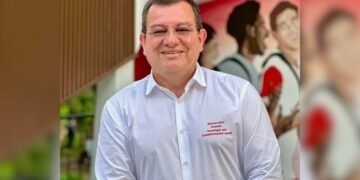 Esta es la trayectoria de Jonh Jairo Méndez, el científico que hoy dirigirá la UT