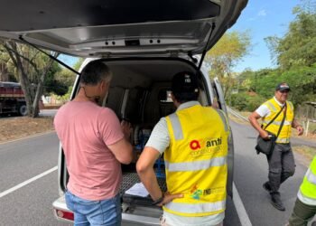 GOAT incautó 226 botellas de licor por contrabando técnico en Melgar