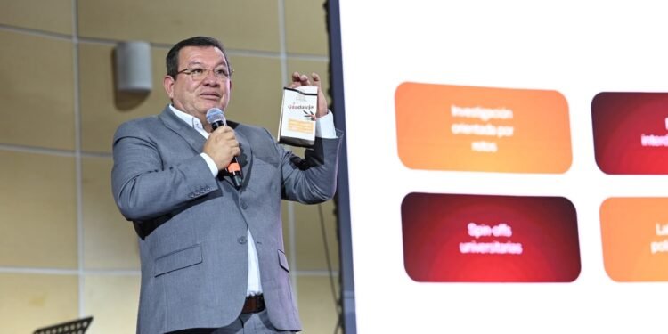Jonh Jairo Méndez inicia su periodo como rector de la Universidad del Tolima