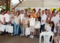 Entregó kits con herramientas a 22 familias para respaldar sus actividades agrícolas