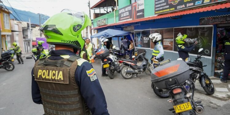 Recuperan espacio público y mejoran la movilidad en la carrera Sexta de Ibagué