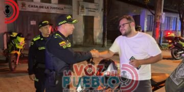 El nuevo comandante de la Metib ya está en las calles: el coronel Jeison Giraldo recorrió Ibagué y llegó hasta la comuna 8