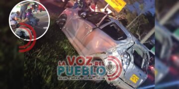 Salió expulsado tras dar varias vueltas! Conductor quedó gravemente herido en la variante de Ibagué