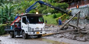 Fuertes lluvias causaron daños en el servicio de energía y afectaron viviendas en el Cañón del Combeima