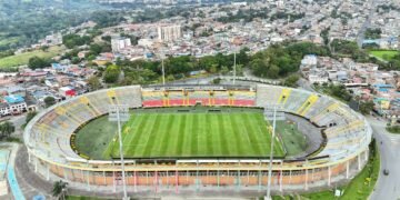 Nueva gramilla para el estadio Manuel Murillo Toro