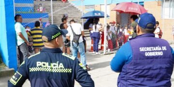Colegio Técnico Bicentenario fue escenario de requisas y controles para prevenir riesgos entre estudiantes