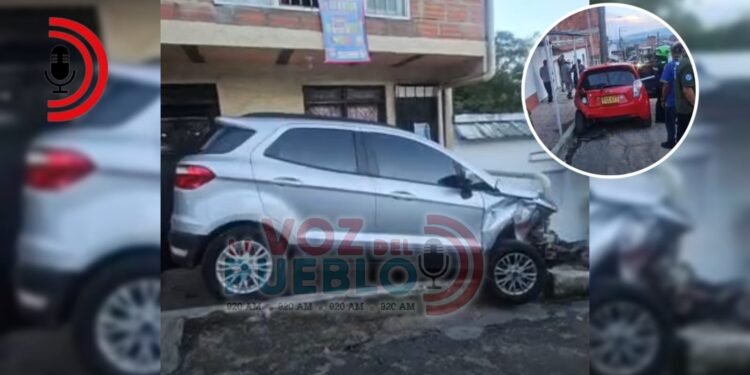 Conductora se quedó sin frenos y terminó contra una vivienda en La Gaviota