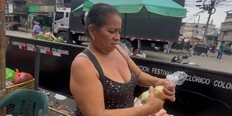 Comerciantes de la Plaza de la 21 piden alternativas para continuar trabajando