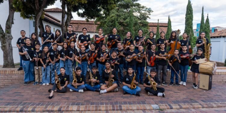 Escuela Artística Panóptico abre inscripciones gratuitas para formación en música y danza