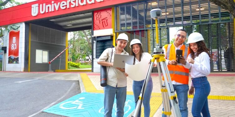 La Facultad de Ciencias del Hábitat, Diseño e Infraestructura de la UT celebra su XXI Semana Internacional con expertos de diferentes países