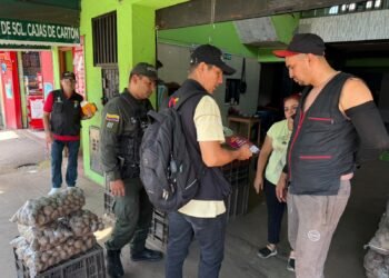 GOAT, GAULA y Policía se tomaron la Plaza de La 21 de Ibagué para combatir el contrabando y fortalecer la seguridad