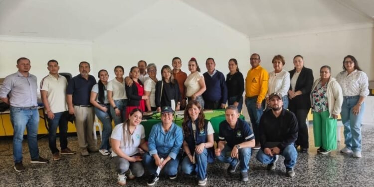 Cortolima reconformó el Consejo de Cuenca del río Coello para fortalecer la gestión del agua